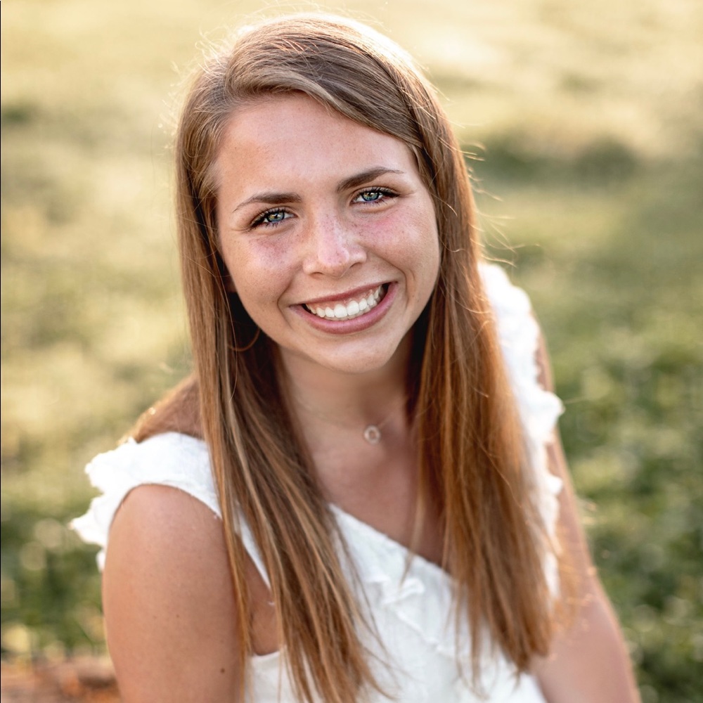 Meet your Posher, Madelyn